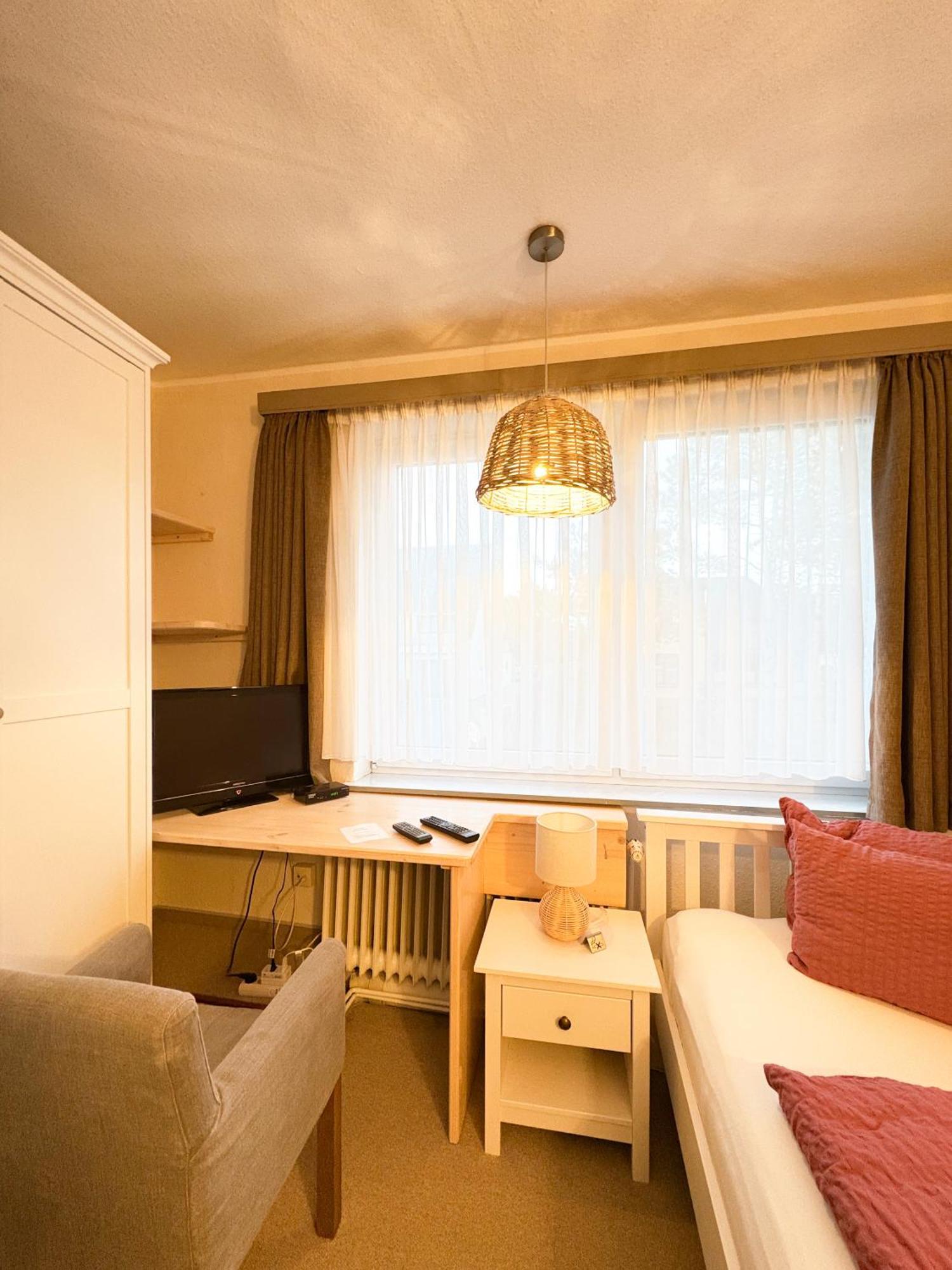 Hotel Zum Wikinger Sankt Peter-Ording Exterior photo